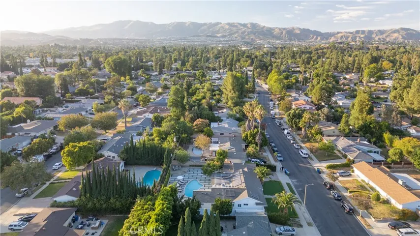 10111 Oso Avenue, Chatsworth, California 91311