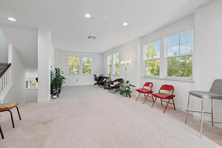 2041 Atlas Loop, Mountain View, California 94043