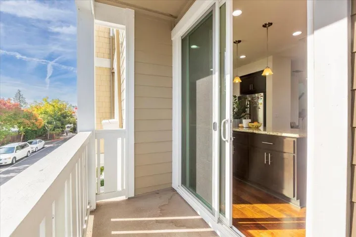 2041 Atlas Loop, Mountain View, California 94043