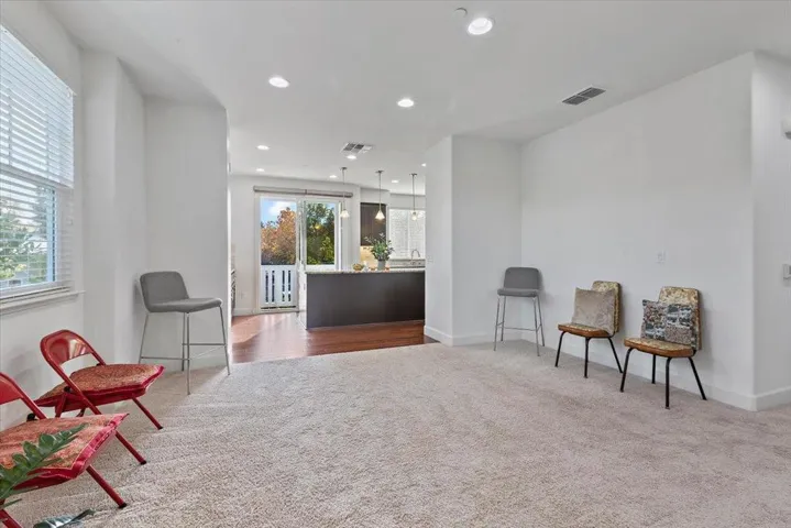 2041 Atlas Loop, Mountain View, California 94043