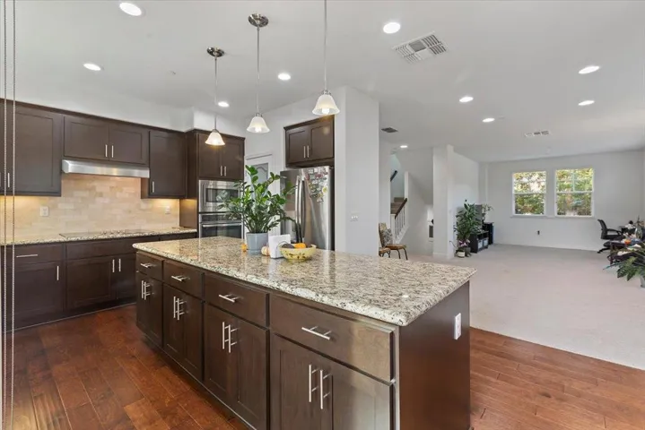 2041 Atlas Loop, Mountain View, California 94043