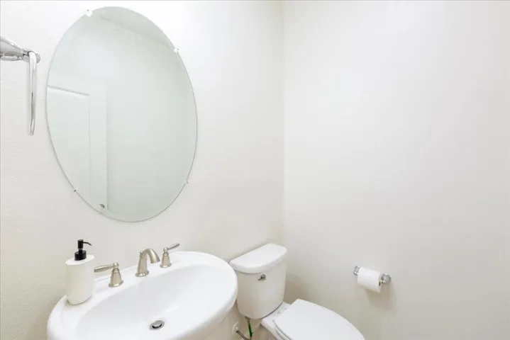 2041 Atlas Loop, Mountain View, California 94043