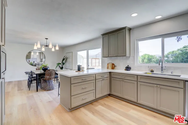 476 Jeanne Court, Newbury Park, California 91320