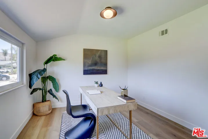 476 Jeanne Court, Newbury Park, California 91320