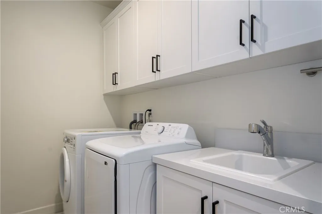 Laundry Room Upper Level