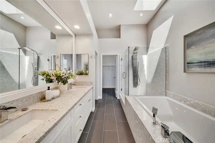 2466 Aquasanta, Tustin, California 92782