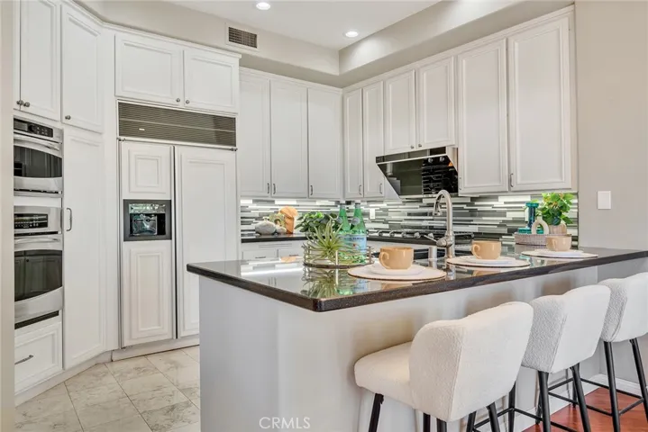 2466 Aquasanta, Tustin, California 92782