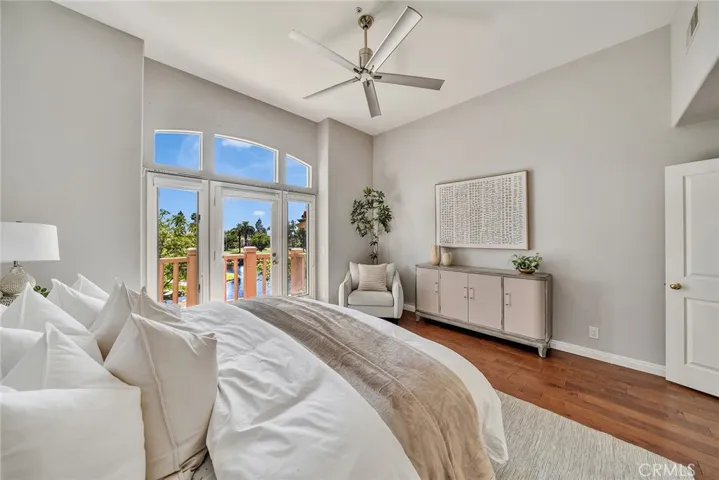 2466 Aquasanta, Tustin, California 92782