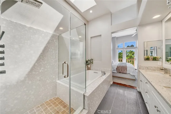 2466 Aquasanta, Tustin, California 92782