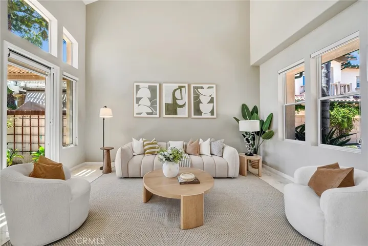 2466 Aquasanta, Tustin, California 92782