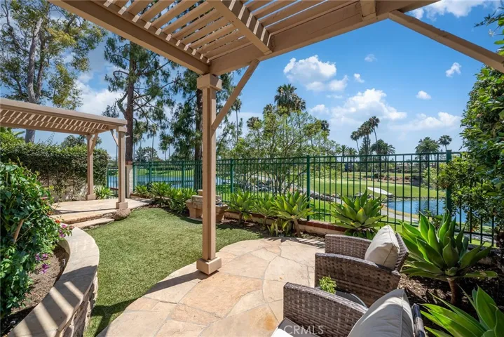 2466 Aquasanta, Tustin, California 92782