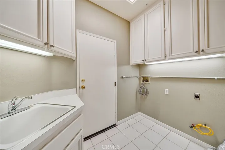 2466 Aquasanta, Tustin, California 92782