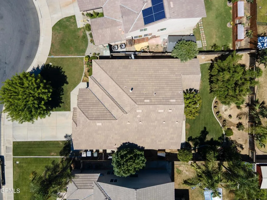 30_back_exterior_3