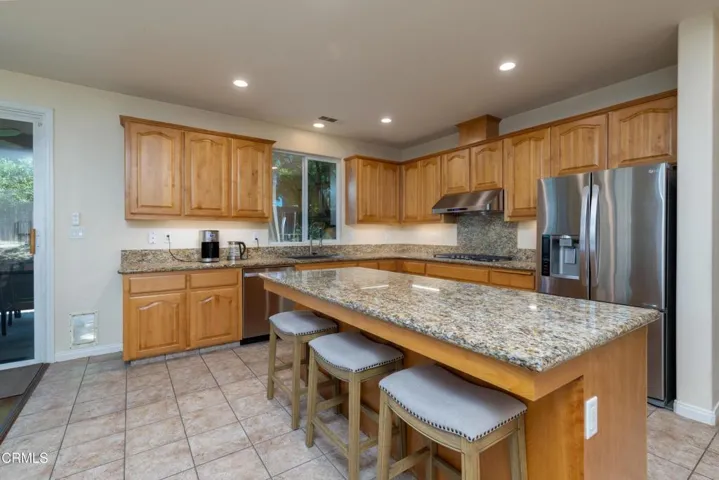 12_kitchen_1