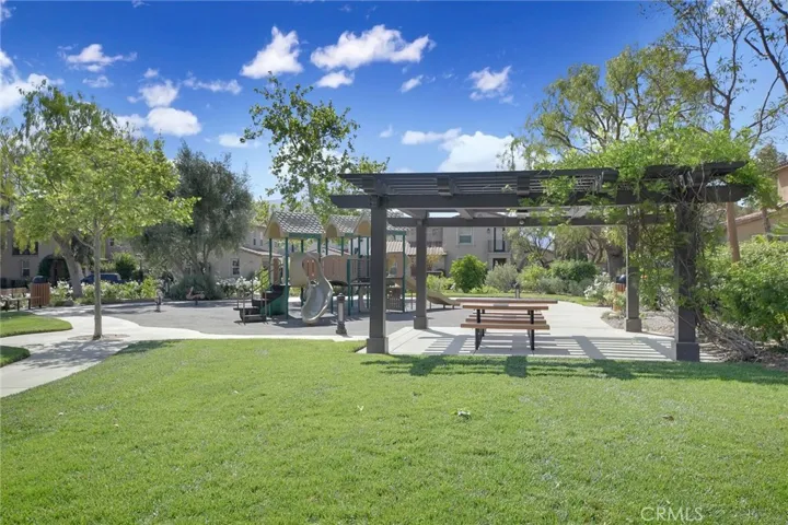4330 Altivo Lane, Corona, California 92883