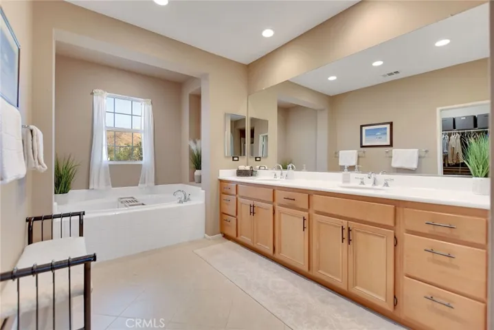 4330 Altivo Lane, Corona, California 92883
