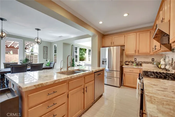4330 Altivo Lane, Corona, California 92883
