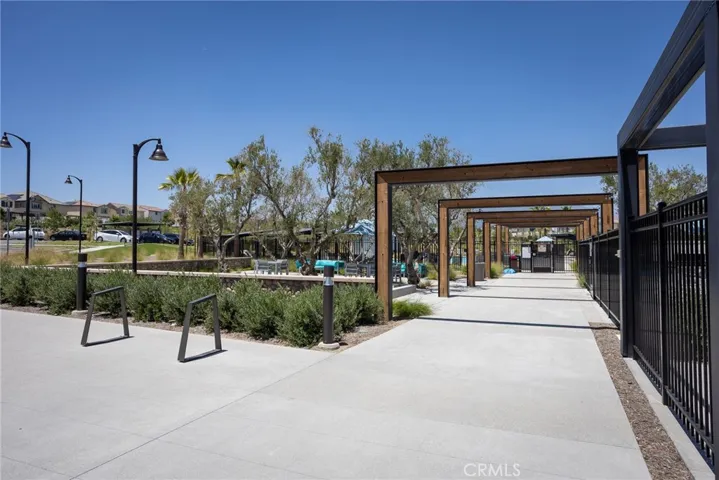 2467 Gunner Ridge, Rialto, California 92377