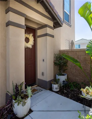 2467 Gunner Ridge, Rialto, California 92377