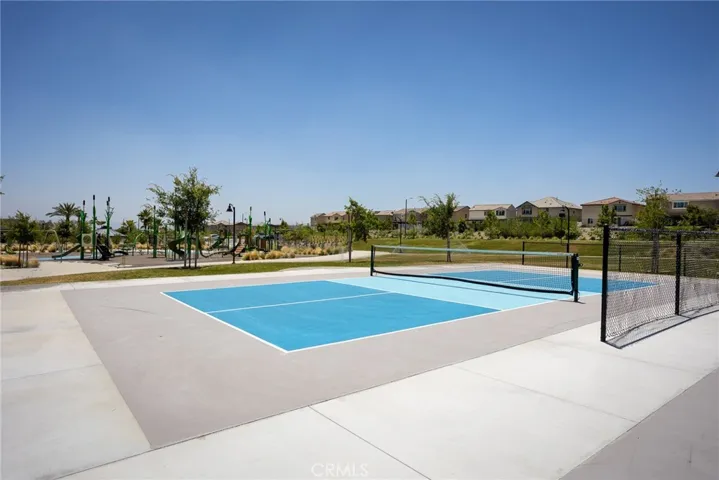 2467 Gunner Ridge, Rialto, California 92377