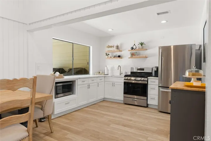 Clubhouse Kitchen