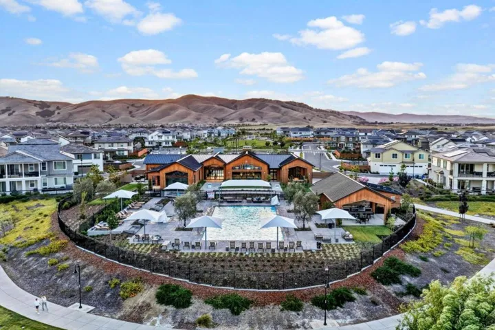 2466 Shore Vista, Fairfield, California 94533