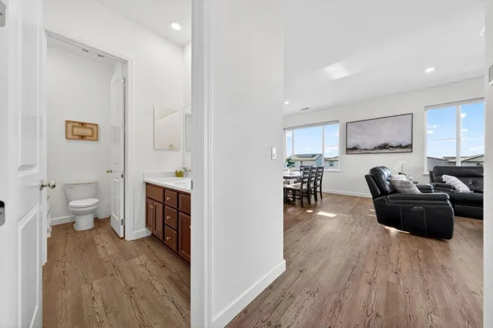 2466 Shore Vista, Fairfield, California 94533