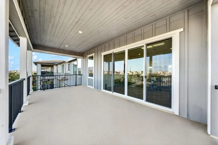 2466 Shore Vista, Fairfield, California 94533