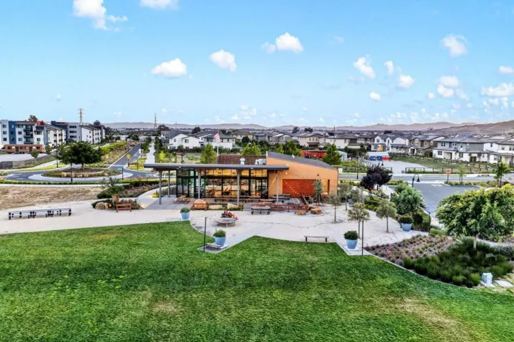 2466 Shore Vista, Fairfield, California 94533