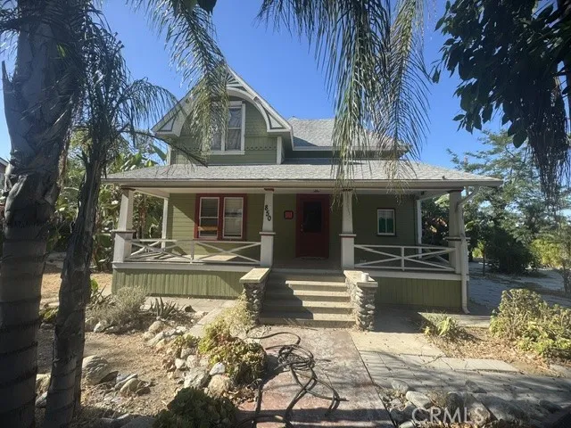 850 E Columbia, Pomona, California 91767
