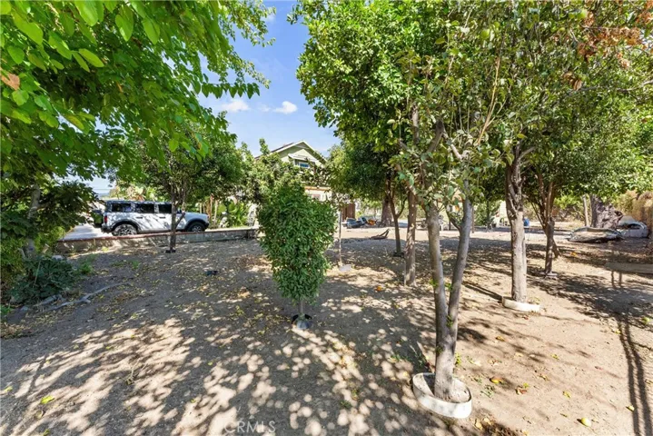 850 E Columbia, Pomona, California 91767