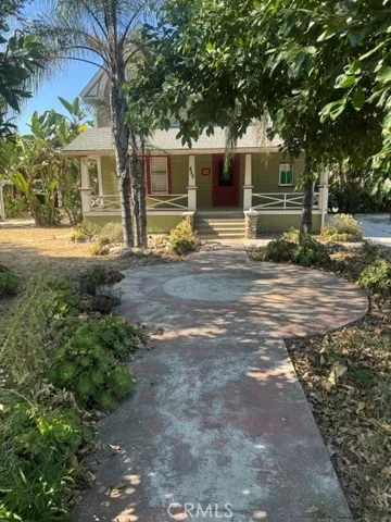 850 E Columbia, Pomona, California 91767