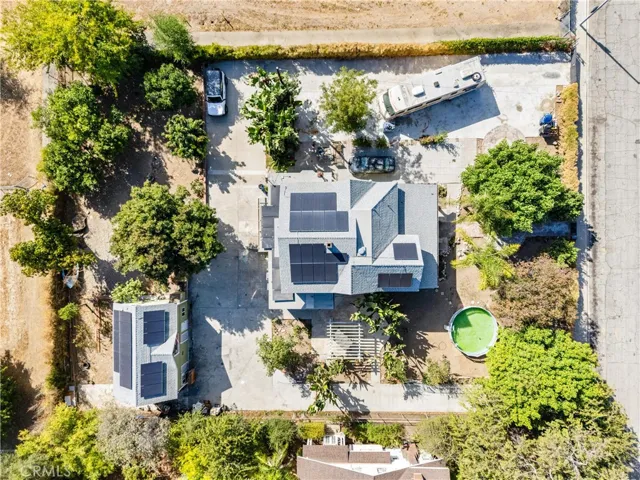 850 E Columbia, Pomona, California 91767