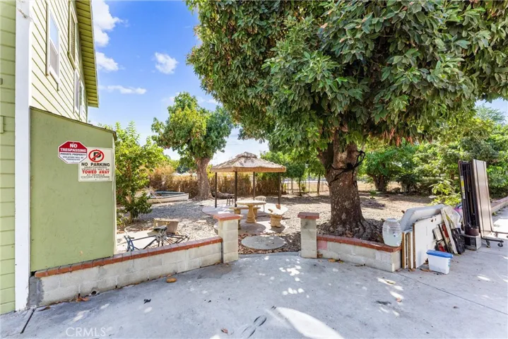 850 E Columbia, Pomona, California 91767