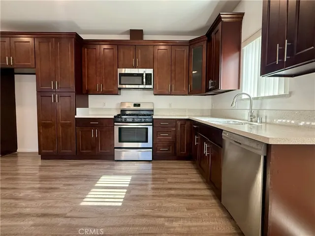 6624 Balboa Boulevard 4, Lake Balboa, California 91406