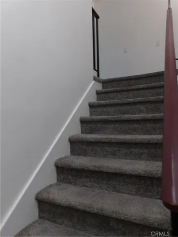 All bdrms upstairs