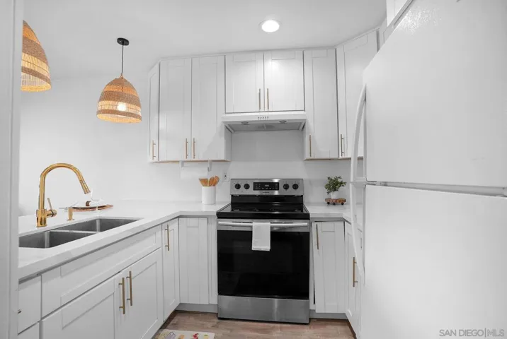 6930 Hyde Park Dr 218, San Diego, California 92119