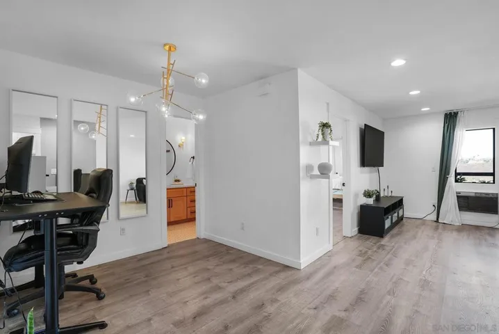 6930 Hyde Park Dr 218, San Diego, California 92119
