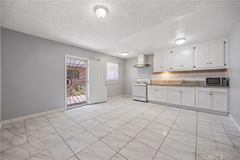 Unit C Kitchen