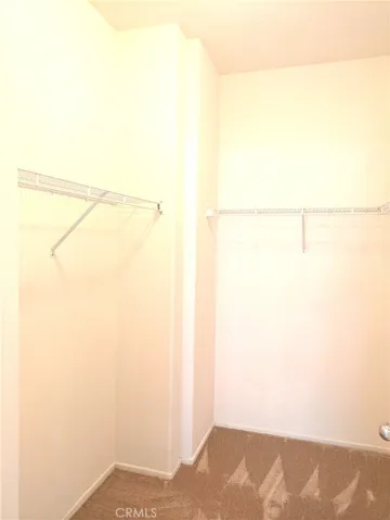 masters bath walkin closet