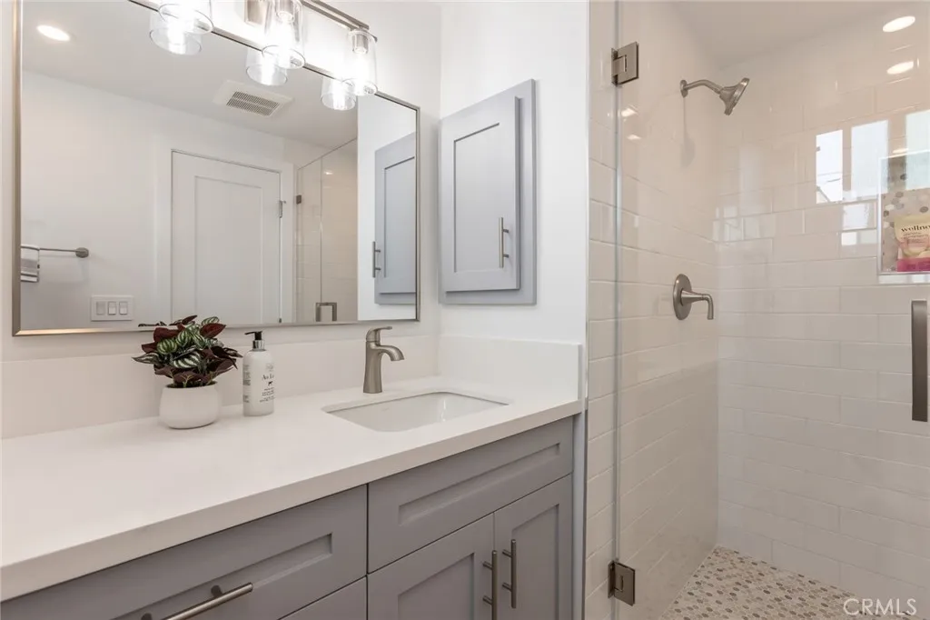 private bath in primary bedroom