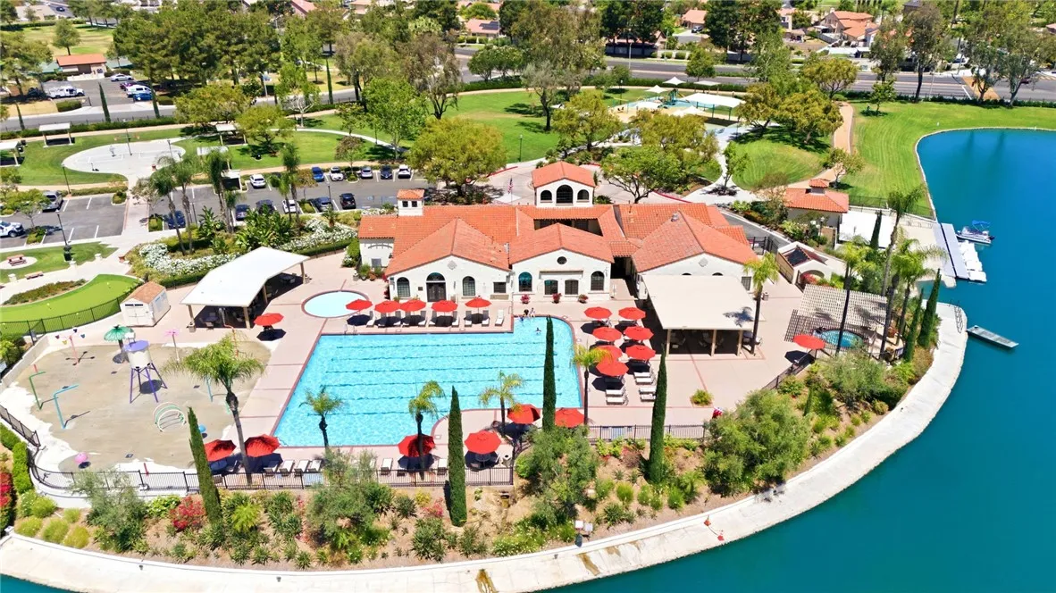  Community Amenities
