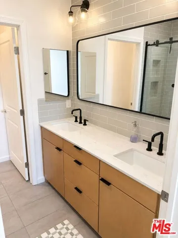 Main Bath Dual Vanity