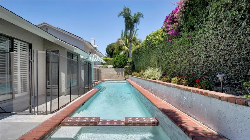 6 Morris, Irvine, California 92620