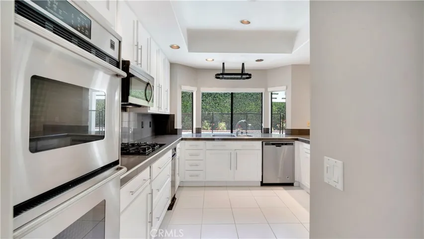 6 Morris, Irvine, California 92620