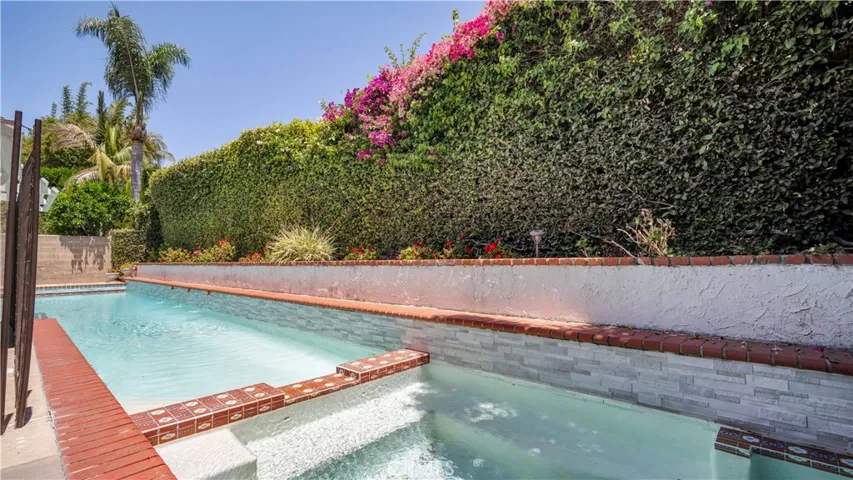 6 Morris, Irvine, California 92620