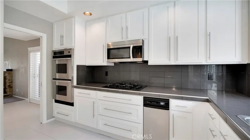 6 Morris, Irvine, California 92620