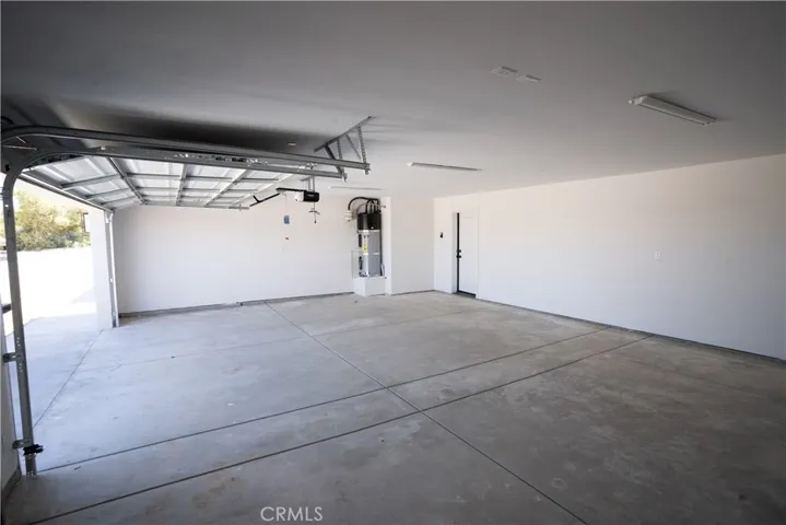 11441 5th Ave, Hesperia, California 92345