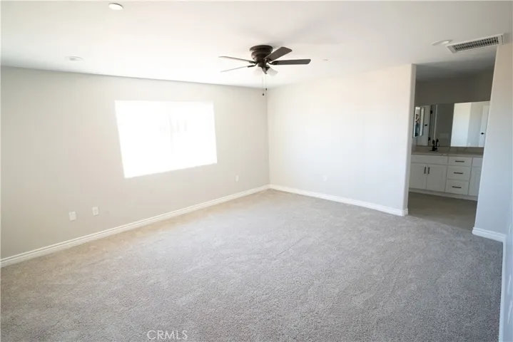 11441 5th Ave, Hesperia, California 92345