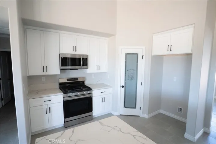11441 5th Ave, Hesperia, California 92345